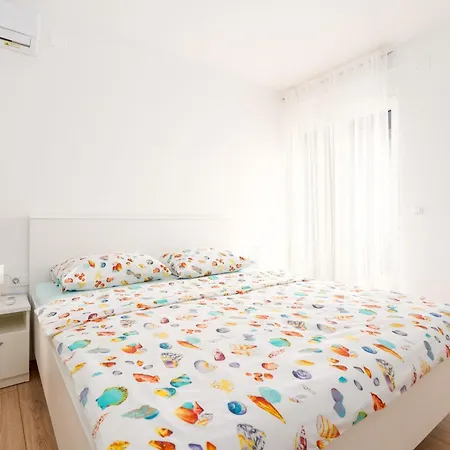 Beautiful New With A Pool Near - By Traveler Tourist Agency Krk Id 2410 *