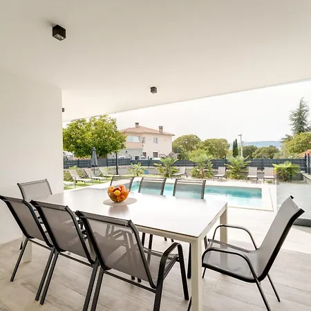 Beautiful New With A Pool Near - By Traveler Tourist Agency Krk Id 2410 * Pinezici (Krk)