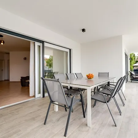 Vila Beautiful New With A Pool Near - By Traveler Tourist Agency Krk Id 2410