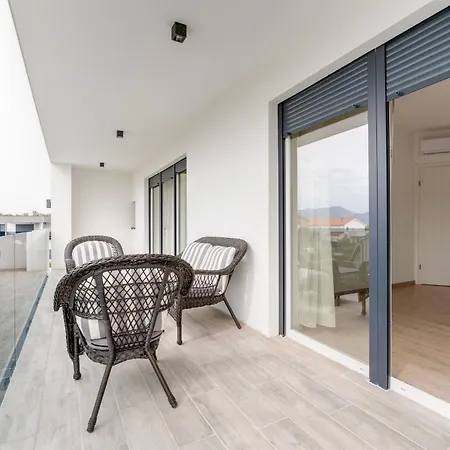 Beautiful New With A Pool Near - By Traveler Tourist Agency Krk Id 2410 * Pinezici (Krk)