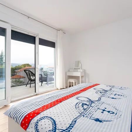 Beautiful New With A Pool Near - By Traveler Tourist Agency Krk Id 2410 * Pinezici (Krk)