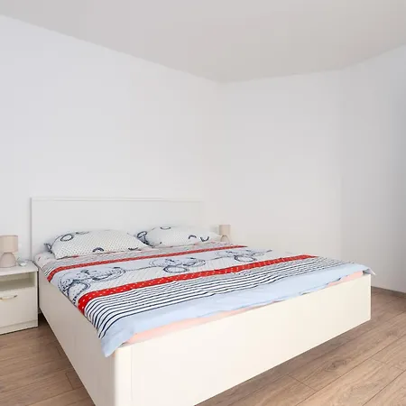 Vila Beautiful New With A Pool Near - By Traveler Tourist Agency Krk Id 2410 *
