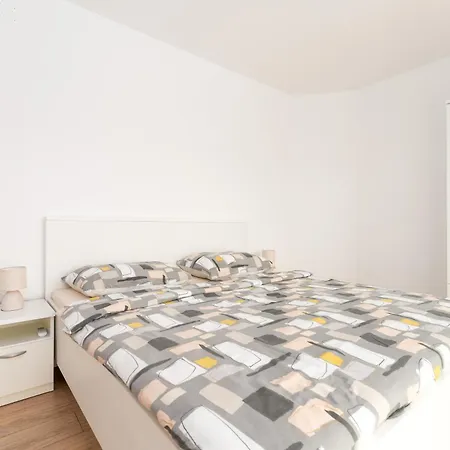 Beautiful New With A Pool Near - By Traveler Tourist Agency Krk Id 2410 Vila *