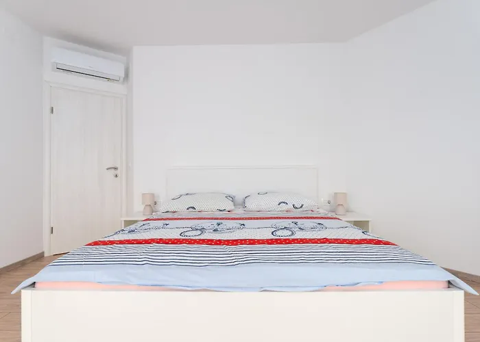 Beautiful New With A Pool Near - By Traveler Tourist Agency Krk Id 2410 *