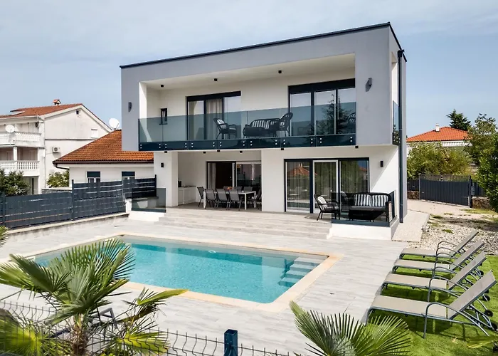 别墅 Beautiful New With A Pool Near - By Traveler Tourist Agency Krk Id 2410 *